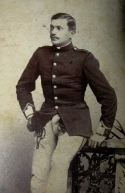 Evva, István