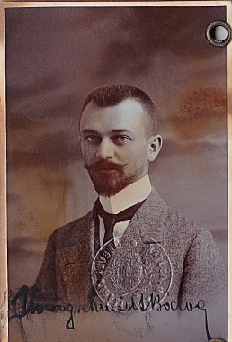 Hönigschmidt, Bódog