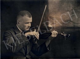 Károly Nagy - Károly Nagy playing violin