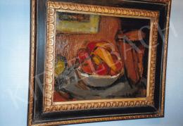  Czóbel, Béla - Still-Life with Apple and Bananas; oil on canvas; Signed lower right: Czobel; Photo: Tamás Kieselbach