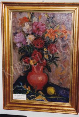 Gráber, Margit - Still Life of Flowers, oil on canvas, 62,5x40,5 cm, Signed lower right: Gráber; Photo: Tamás Kieselbach