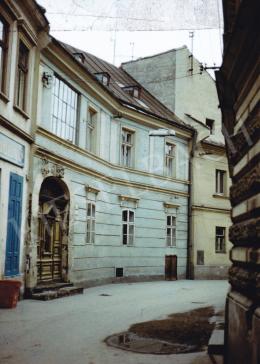  Kieselbach Géza - A Kieselbach ház a kassai Harang utcában, 1980 körül. Fotó: Kieselbach Tamás