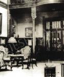Lukács József budapesti Gyopár utcai villájának szalonja Czigány Dezső és Ferenczy Noémi képeivel, 1920-as évek
