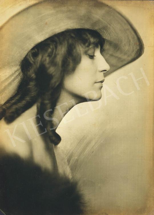 Rónai, Dénes - Portrait of the actress Kira Corty, around 1915 | 37th Auction auction / 154 Lot