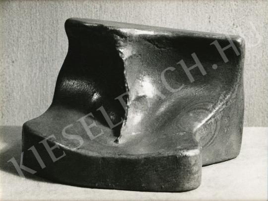 Ray, Man - Sculpture by Marcel Duchamp: Feuille de vigne femelle, 1950 | Auction of Photos auction / 44 Lot