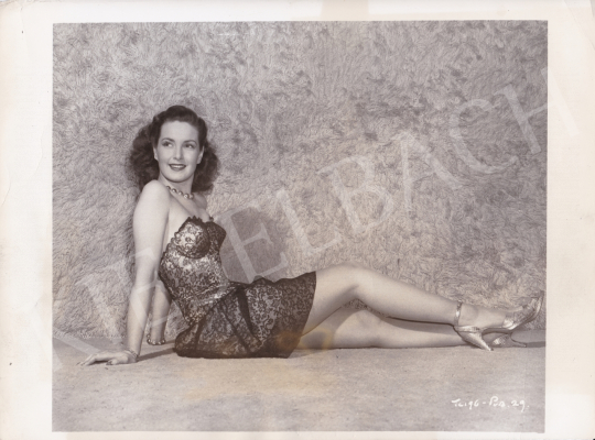 For sale  International News Photos - Patricia Roc, the British Beauty, c. 1945 's painting