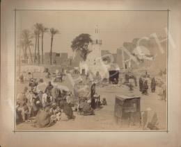 Ismeretlen fotós - Pénzváltó a piacon (1880-as évek)